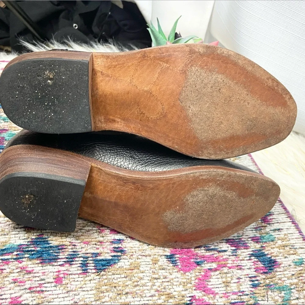Anthropologie• Uxibal•black & gray short leather western booties size 6